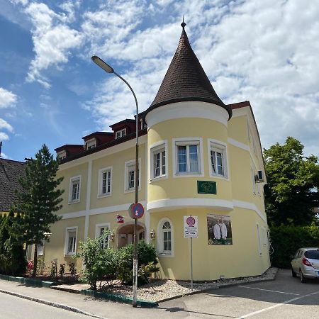 Gaestehaus Auerhahn Vocklabruck Exterior photo